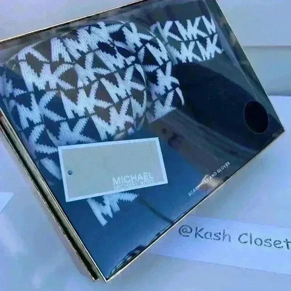 Michael Kors Hat,Gloves & Scarf Gift Box Set MK Signature Black - Picture 1 of 6